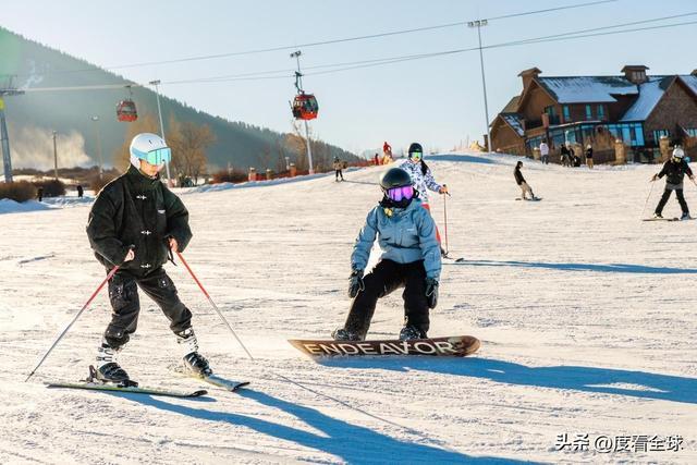 大滑雪场免费玩冰雪狂欢嗨翻全城！开元棋牌乌鲁木齐首个雪假来袭6(图8)