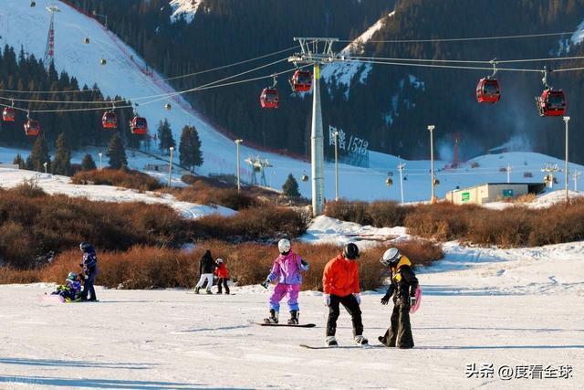 大滑雪场免费玩冰雪狂欢嗨翻全城！开元棋牌乌鲁木齐首个雪假来袭6(图24)