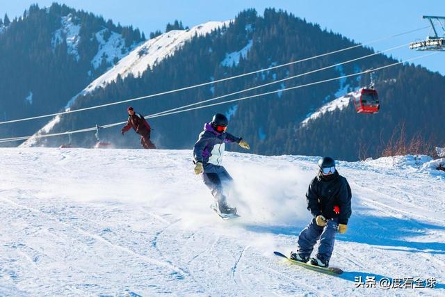 大滑雪场免费玩冰雪狂欢嗨翻全城！开元棋牌乌鲁木齐首个雪假来袭6(图14)